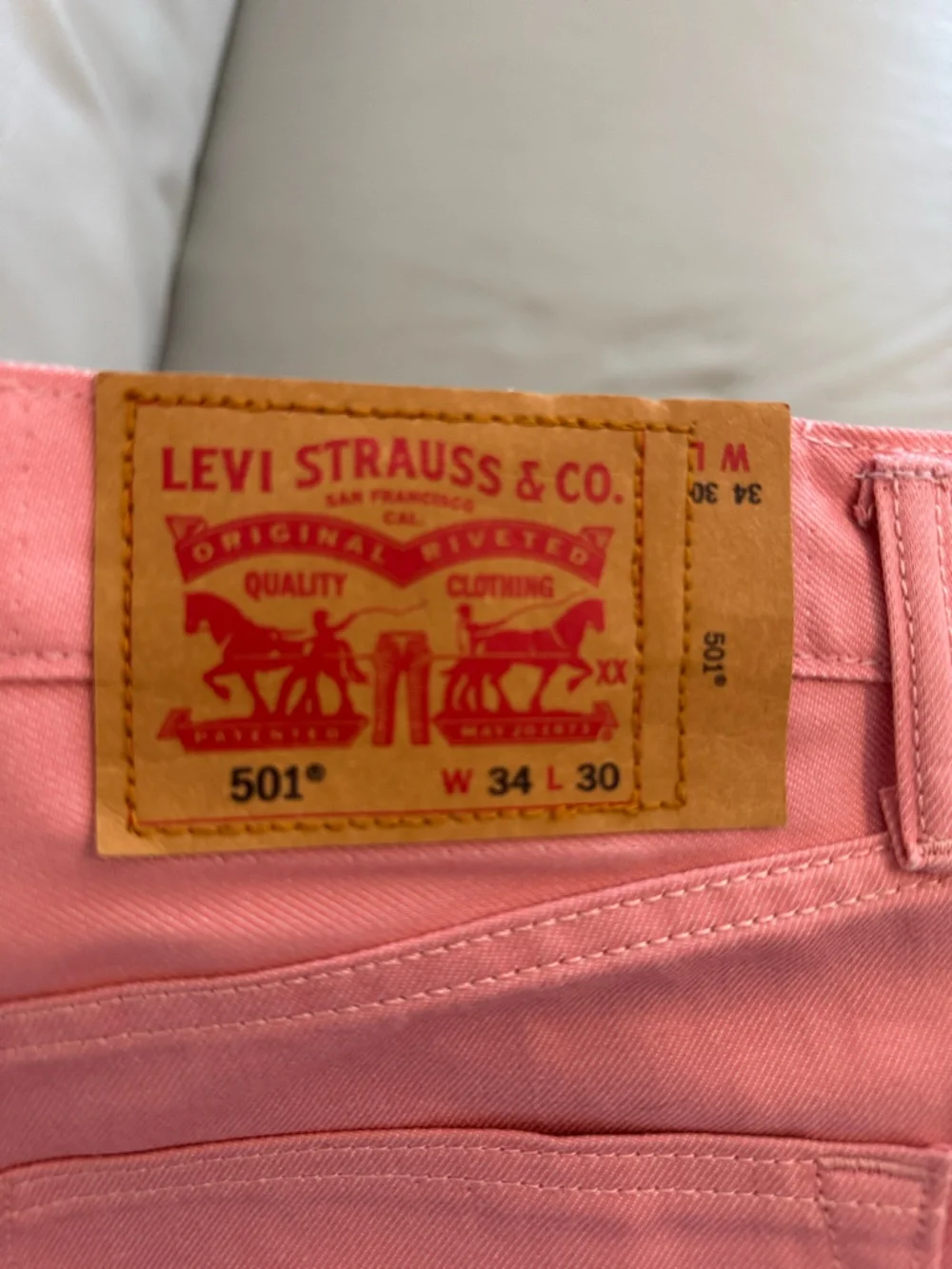 Levi's 501 original fit jeans Coral Pink Color Button Fly 34x30